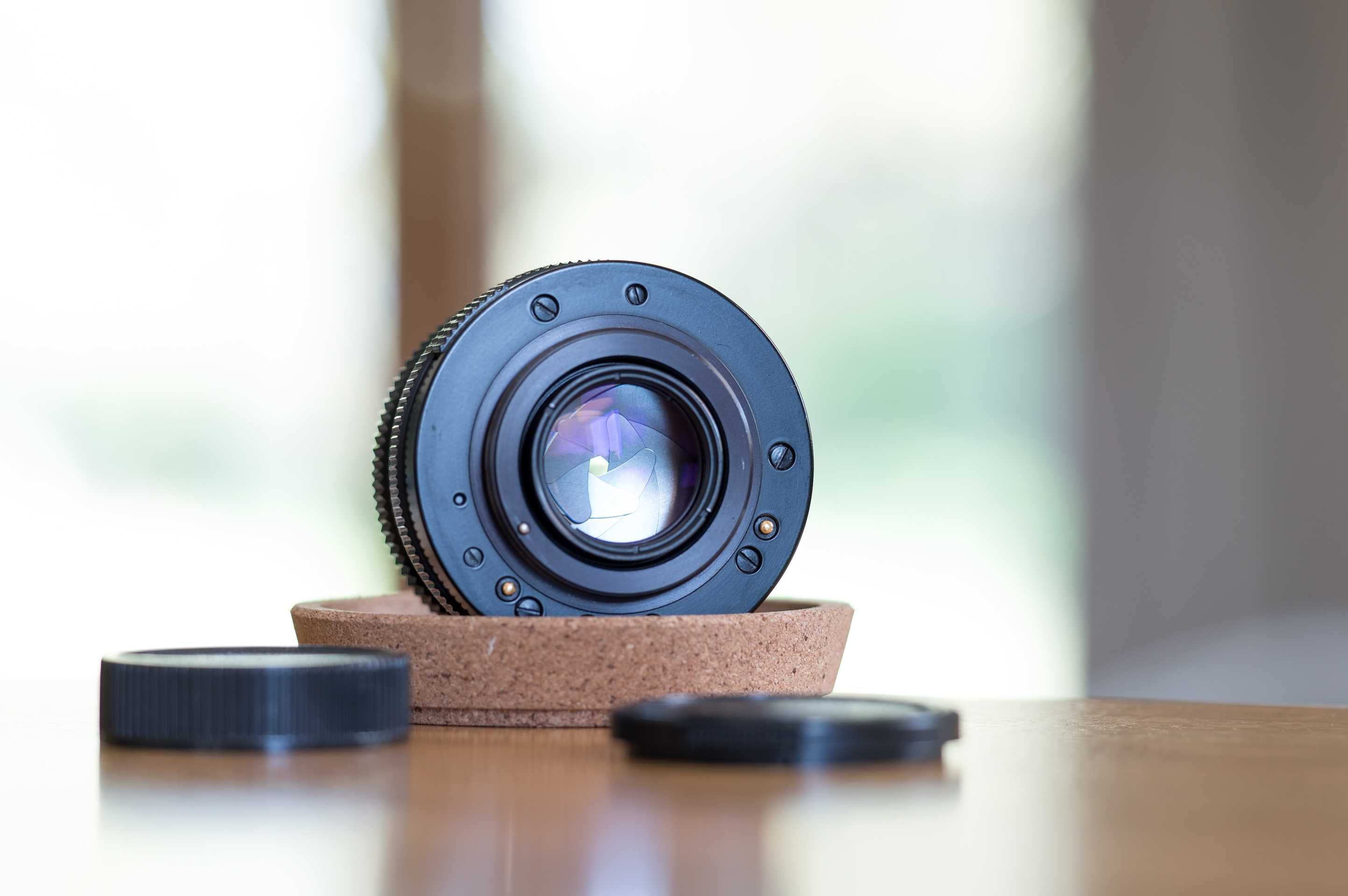 Carl Zeiss Jena Pancolar 50 f/1.8 M42 electric