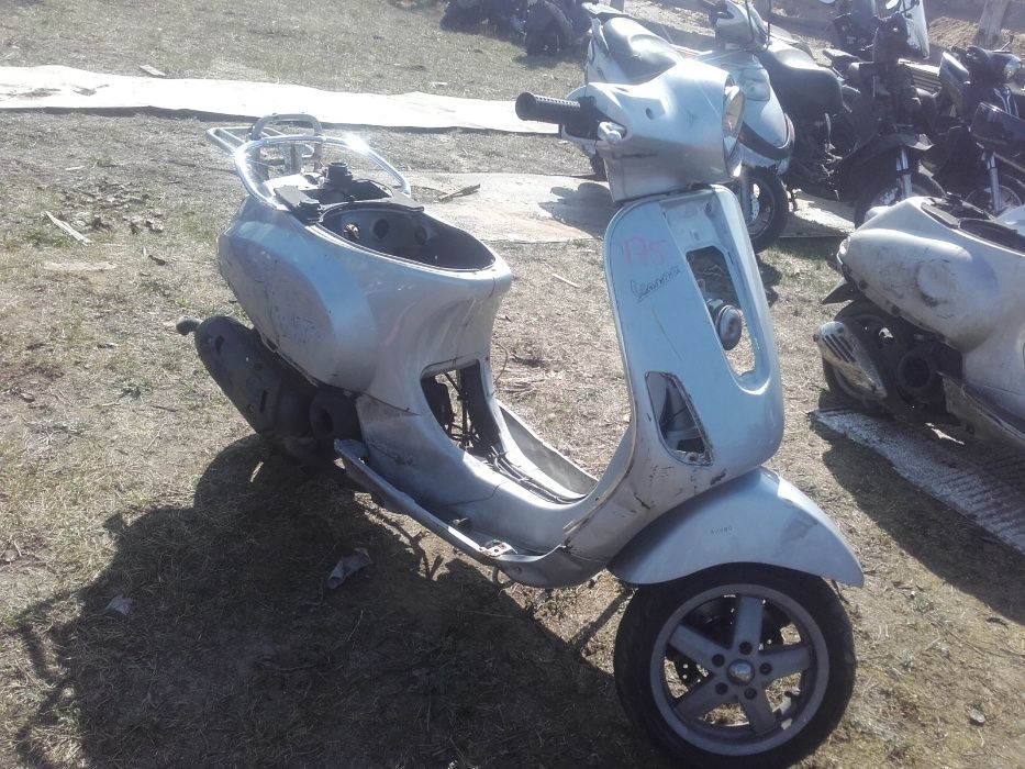 Piaggio vespa lx50 lx 50 silnik koło felga lampa amortyzator części