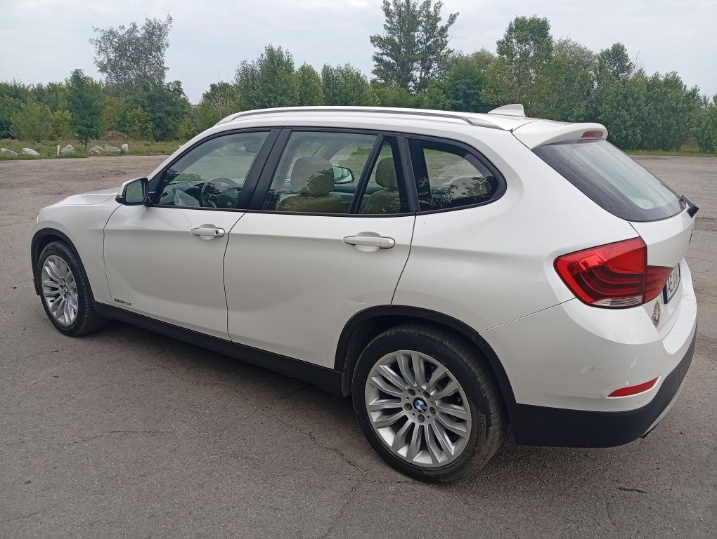 Продам  BMW  x 1