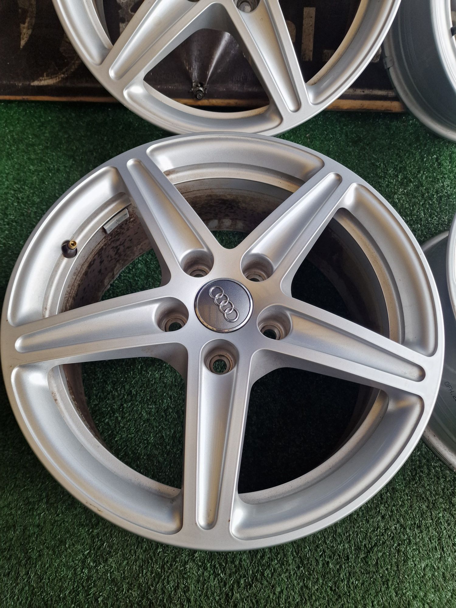 Alufelgi 16 5×112 Audi A3 A4 B8 B9 A6 Komplet Orginał