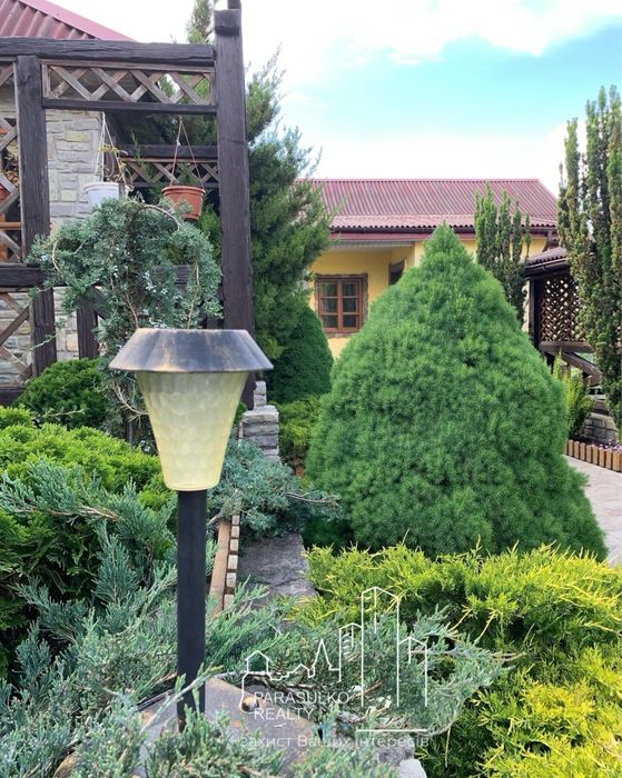 Продам дачні будинки біля річки