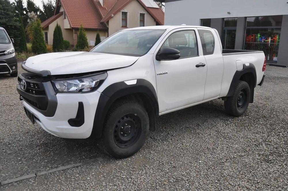 Toyota Hilux LIFT wypas Dostawcza 1i 1/2 kabiny VAT
