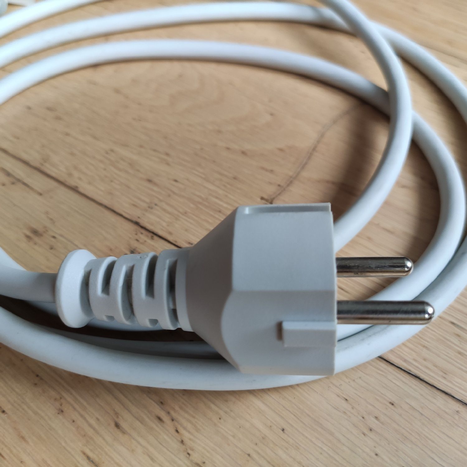 Kadel zasilający Apple. Nowy!