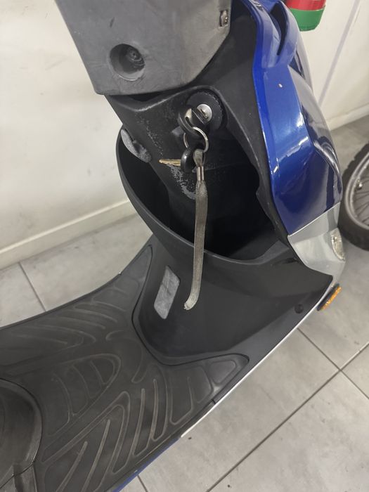 Peugeot v clic 50 usada