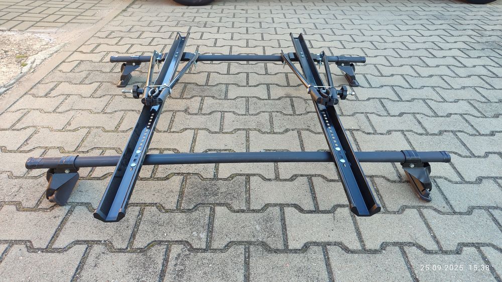 Bagażnik dachowy na dwa rowery do auta bez relingów