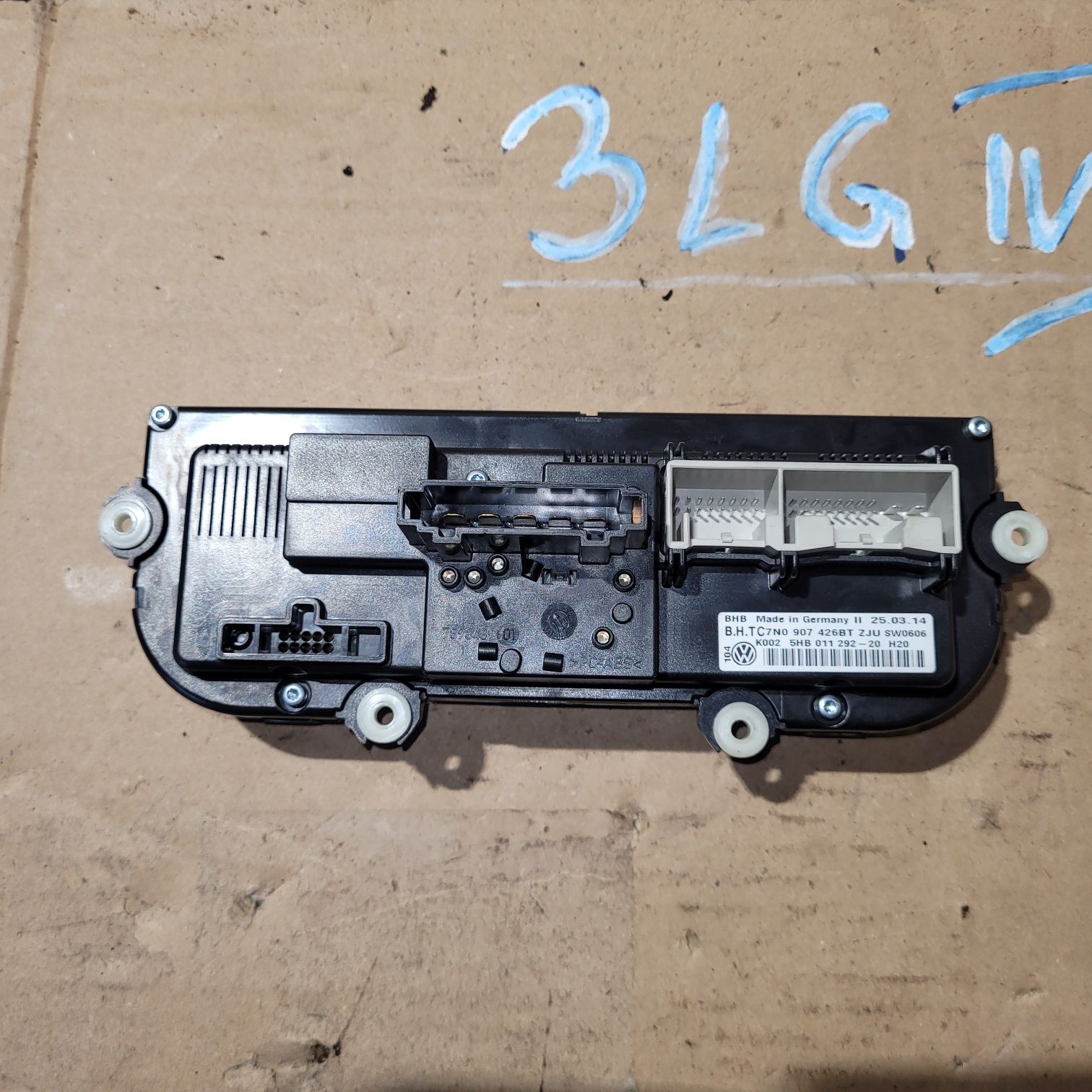 Panel nawiewu klimatyzacji vw Touran II passat b7 2014r