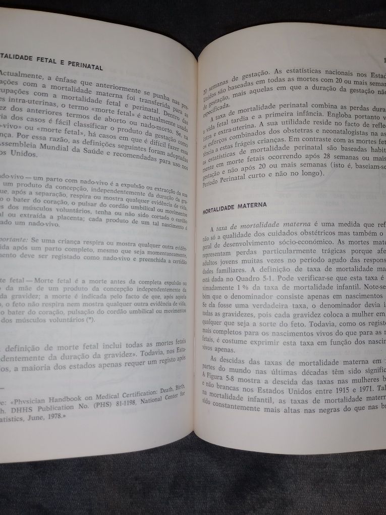 Livro " Introdução á Epidemiologia - revisão de Auto - Avaliação "