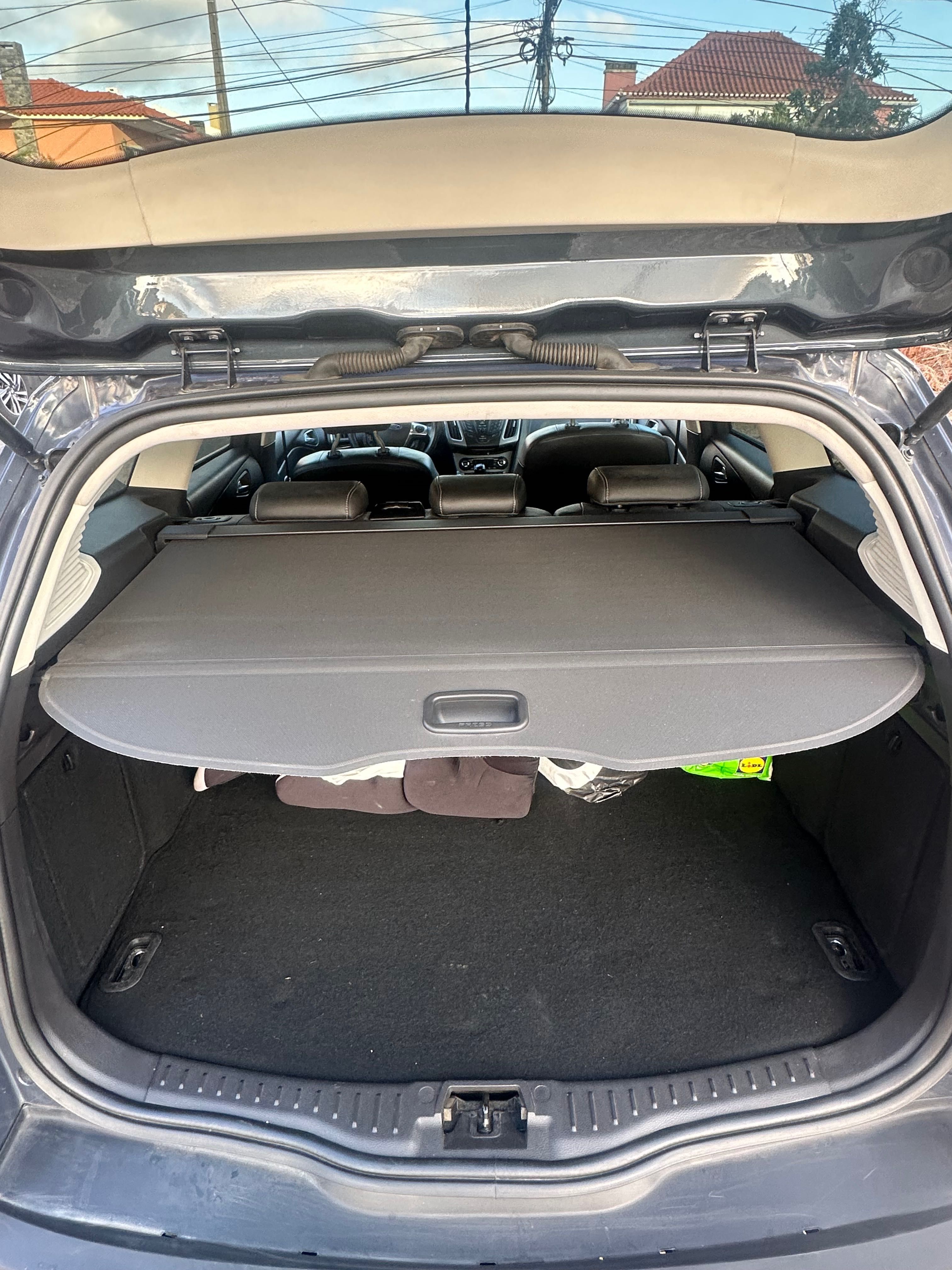 Vendo ou troco Ford Focus 1.6