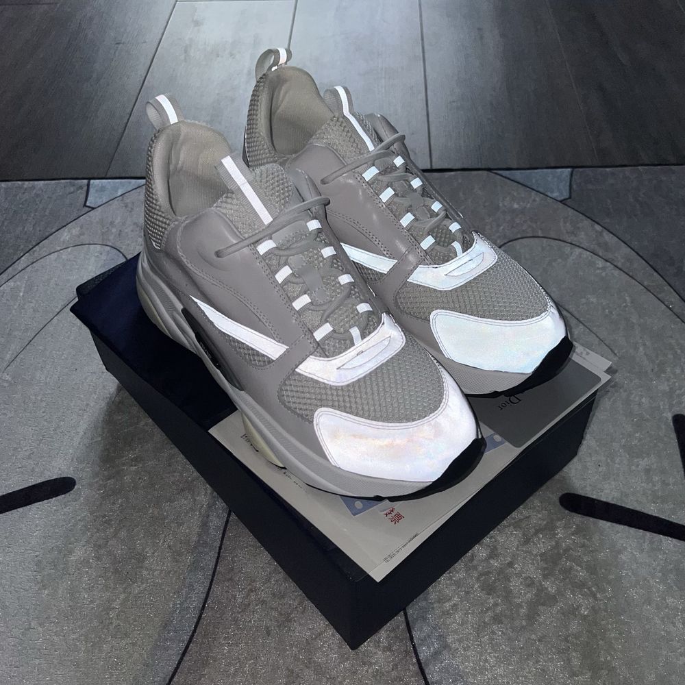 Dior b22 white reflective