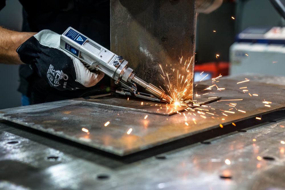 Spawarka laserowa ręczna 1,5kW 3w1 1500W FV23% SIJA Polskie menu
