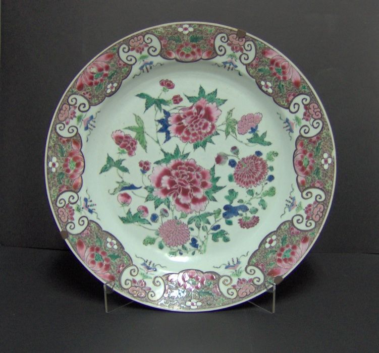 Pote com tampa antigo em Cloisonné