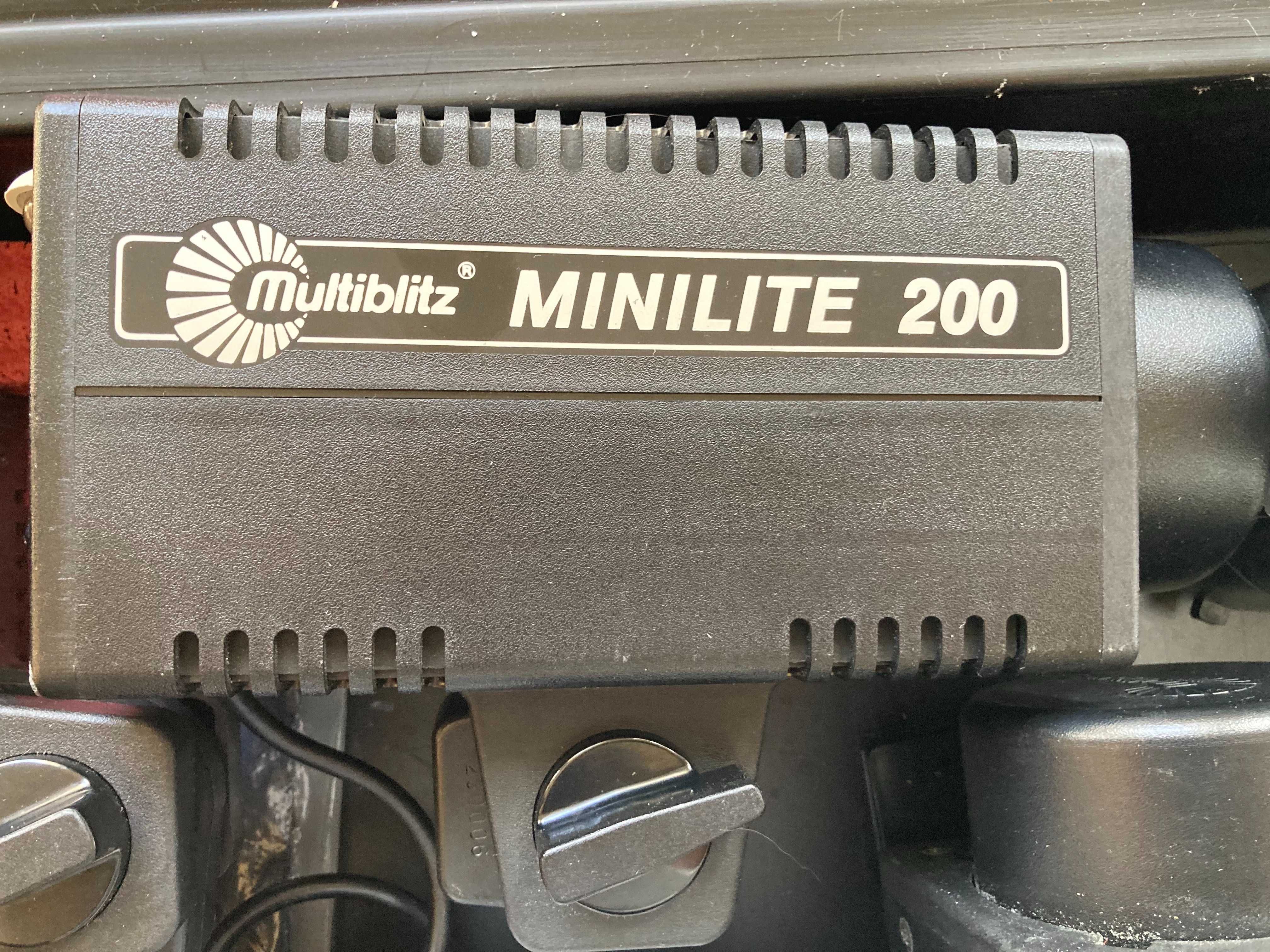 MULTIBLITZ Minilite 200 kit luzes completo.