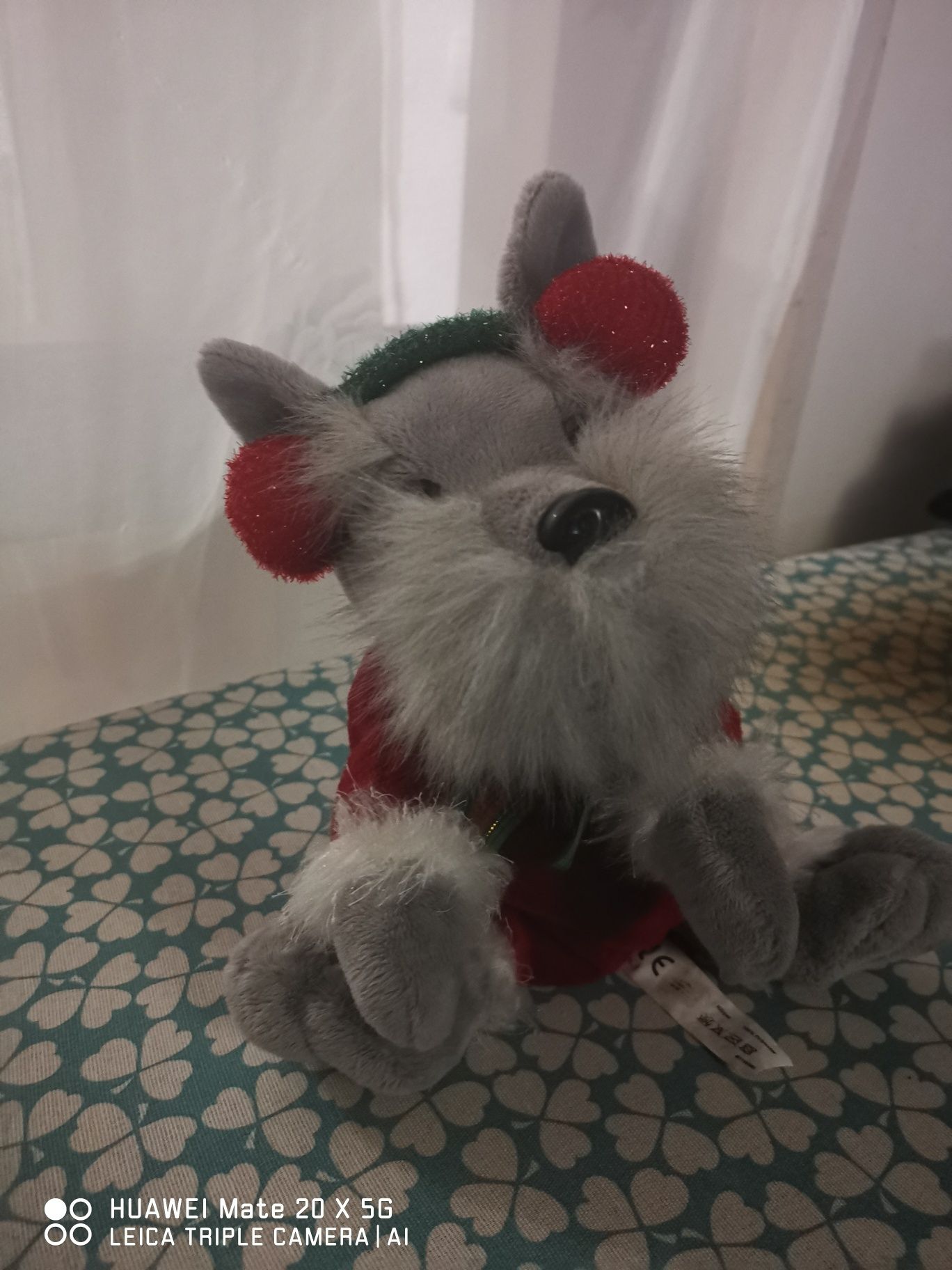 Cão do natal com música