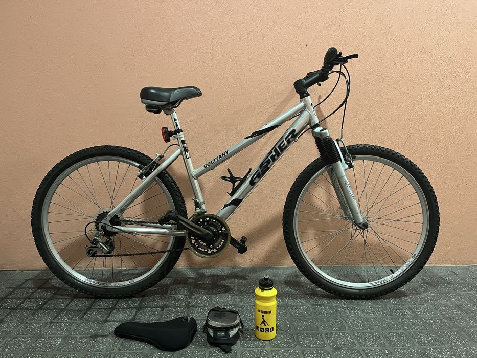 Bicicleta Alumínio Suspensão Frontal BTT 26" + Acessórios
