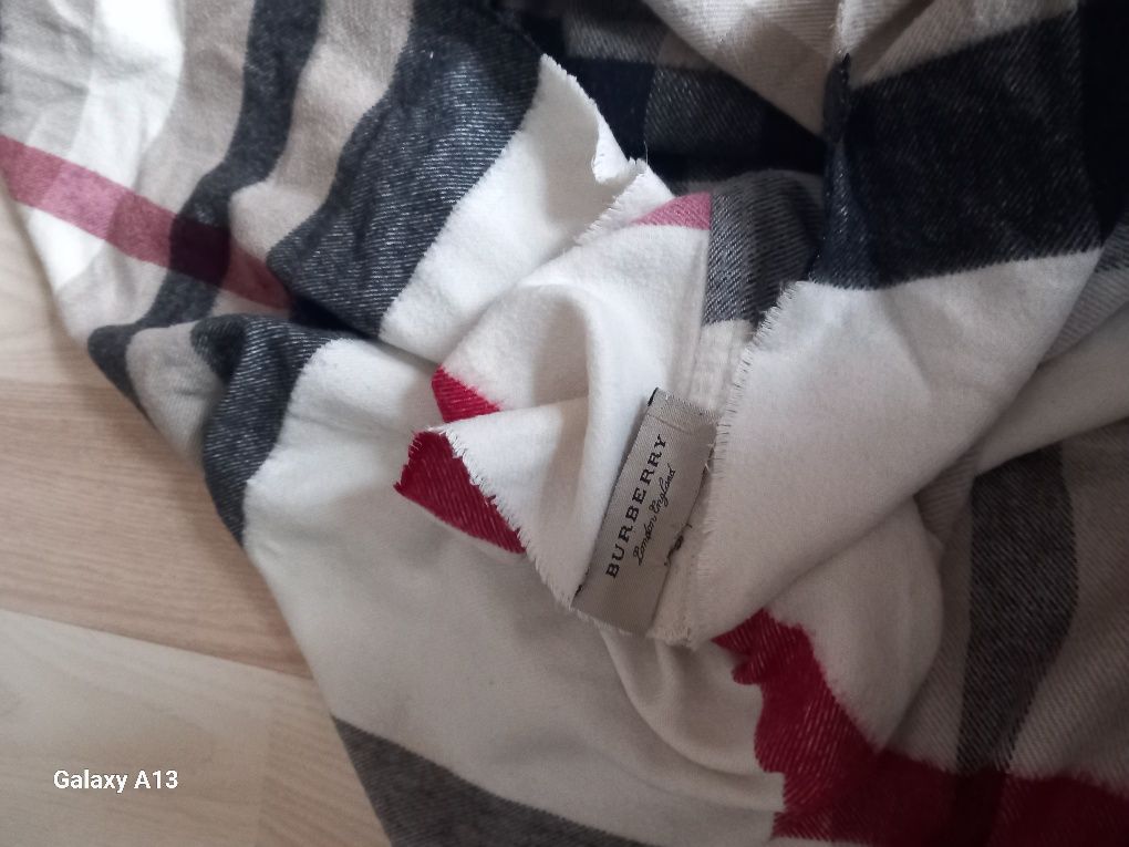 Burberry duży komin peleryna szalik