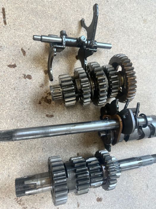 Kartery, silnik, mz etz 125/150, skrzynia, napęd obrotomierza DDR igła