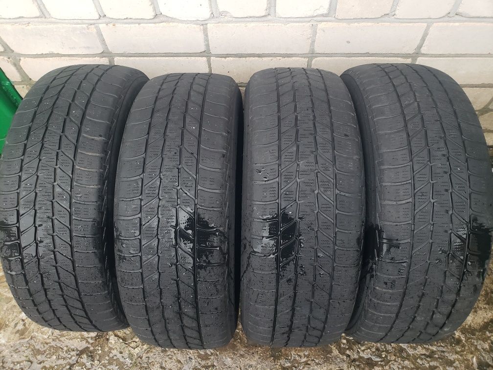 Шини Bridgestone Blizzak LM25 195/60/R16