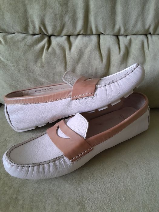 Шкіряні мокасини бренда COLE HAAN