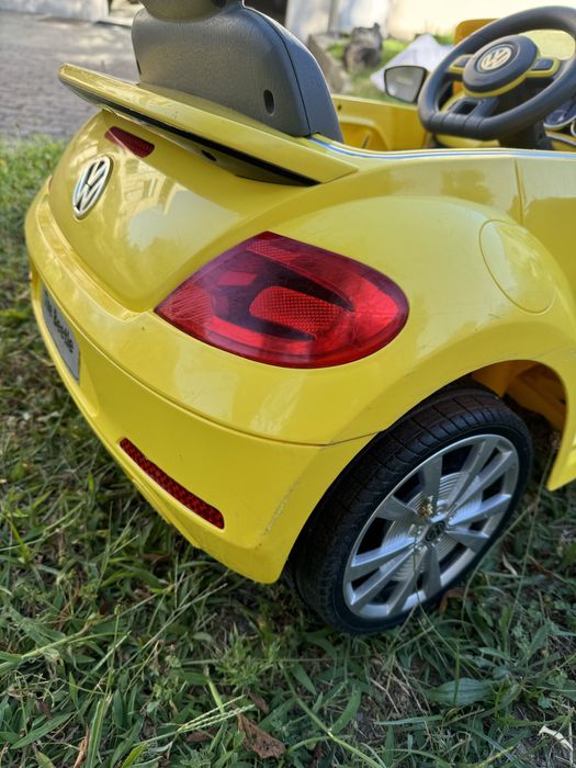 New beetle amarelo imaginarium