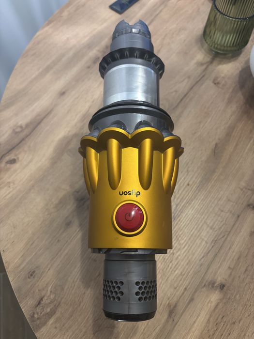 Dyson v12 Korpus - USZKODZONY