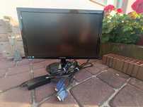 Monitor LCD Samsung SynMaster S19B300 sprawny