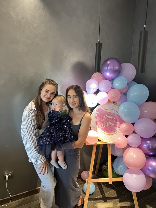 Оренда мольберту /оренда сукні /оренда фотозони