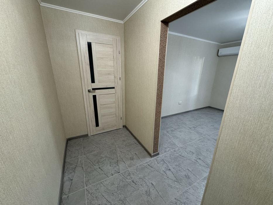 Продаж двокімнатної квартири на Соборній з новим ремонтом