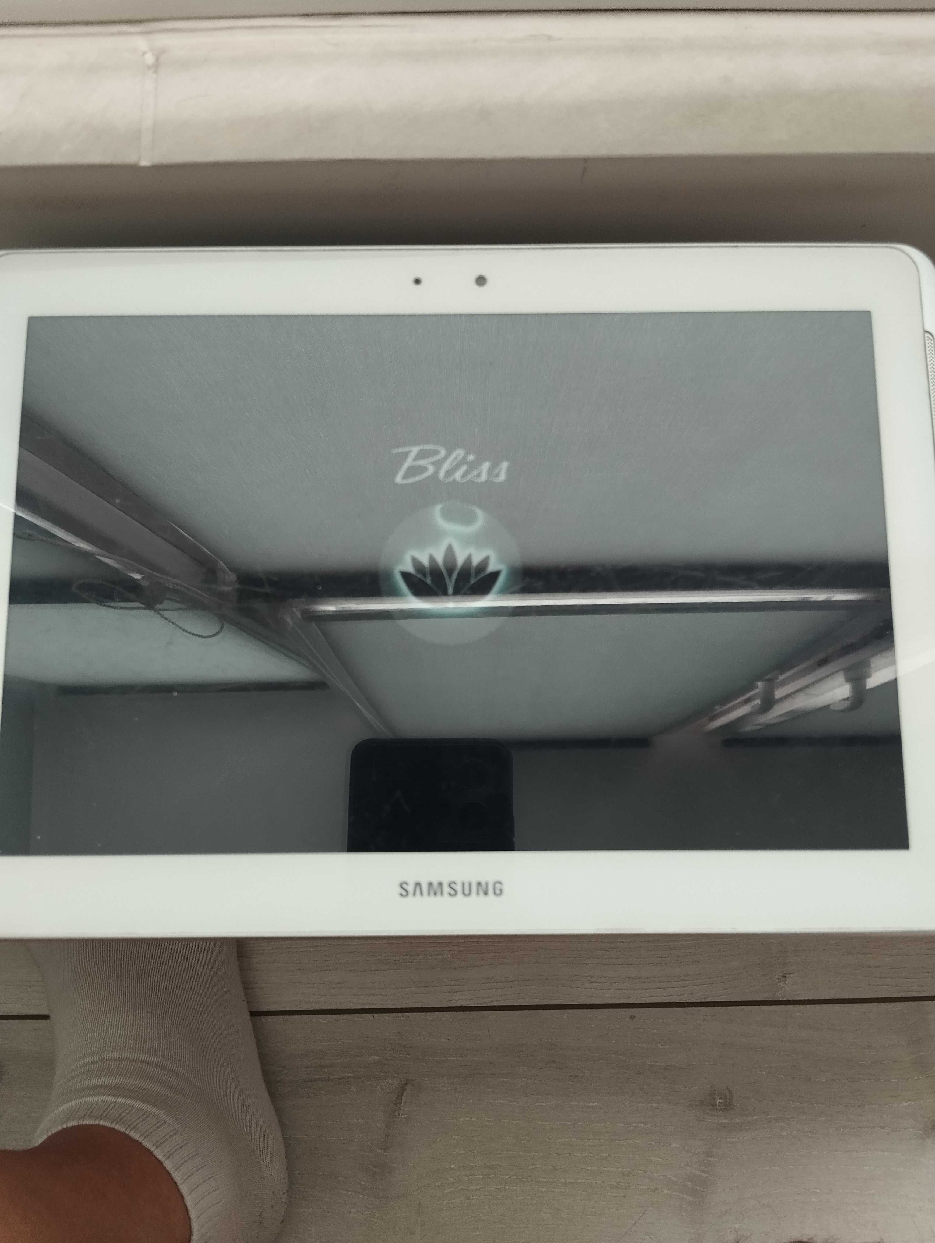 Продам 2 планшета Bravis NP 747 SD 7" і SAMSUNG TAB 2  10" ...