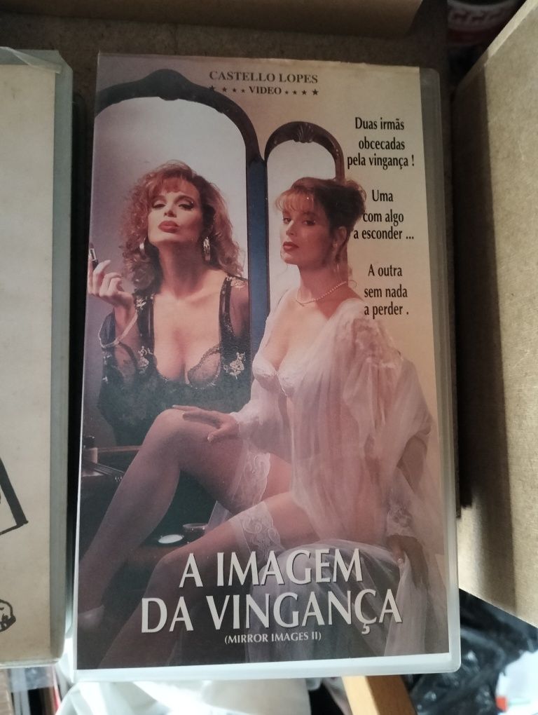 13 filmes eróticos em formato VHS