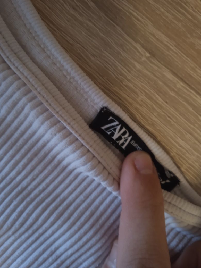 топ Zara розмір s