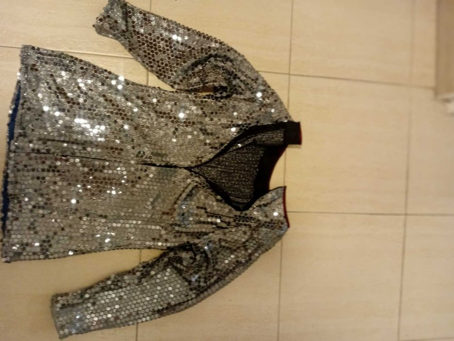 Blusa de lantejoulas prata