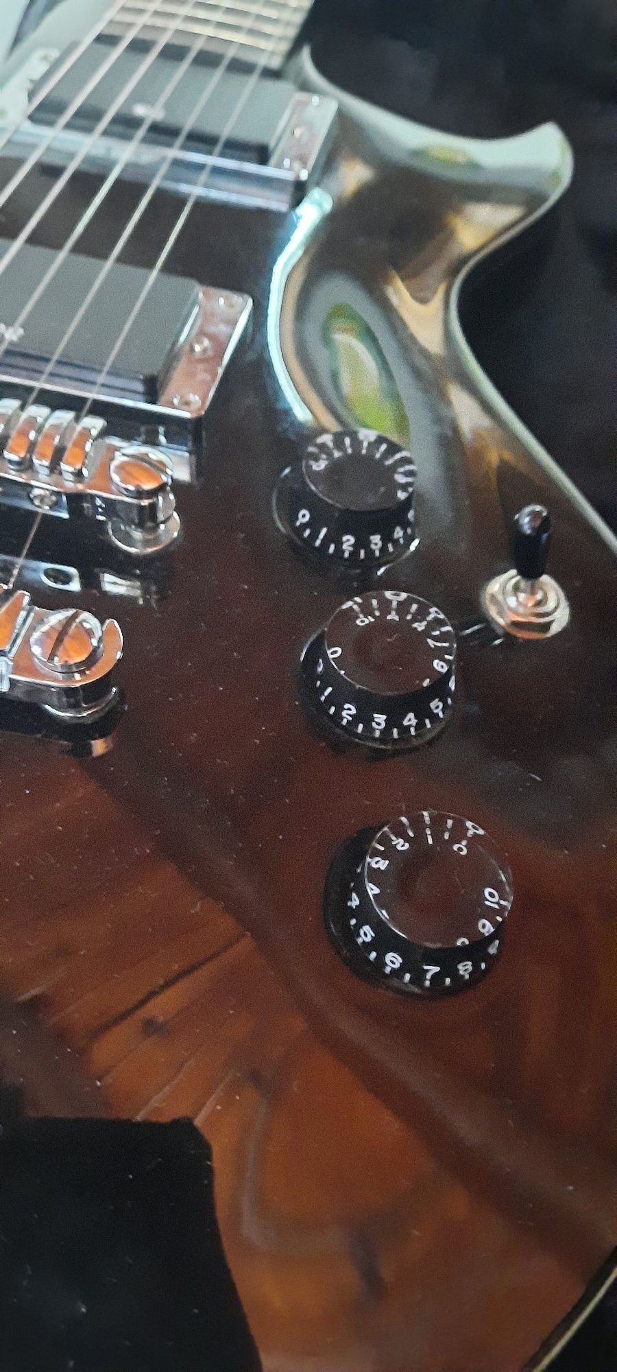 Ibanez ART 120 ( Pickups activos )  Como Nova + Hardcase