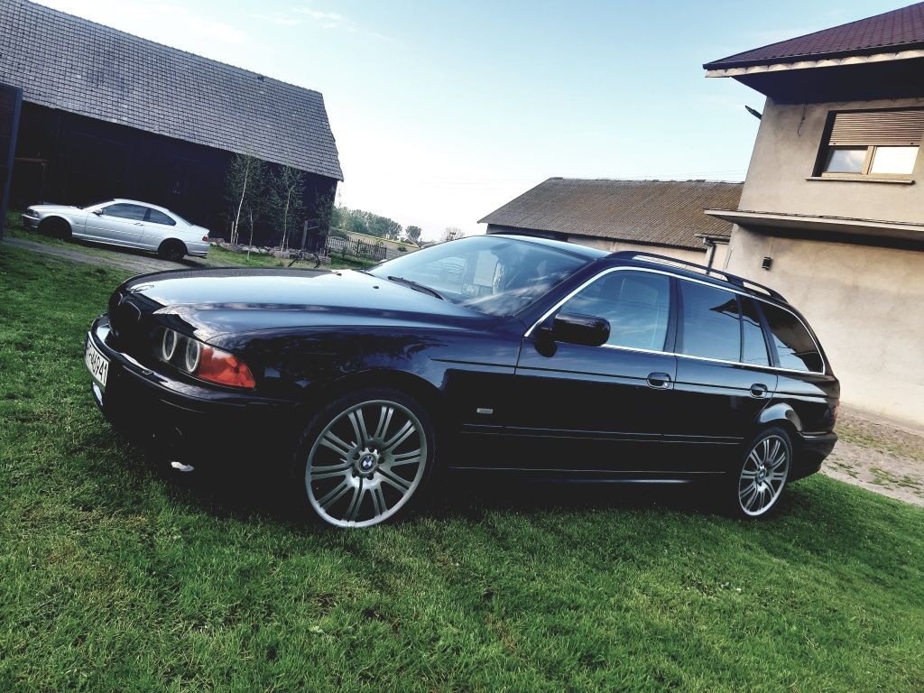 BMW E39 528i (Webasto,navi)