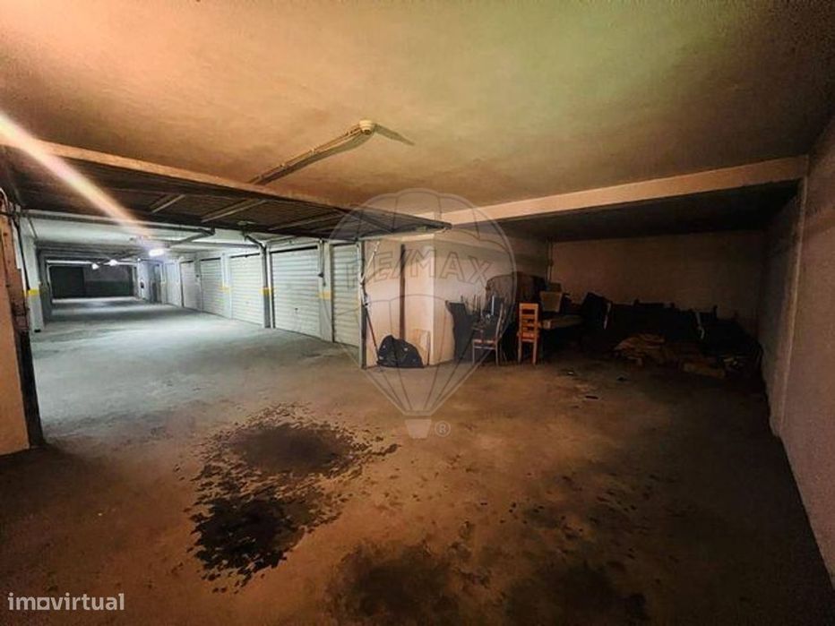 Garagem  para arrendamento