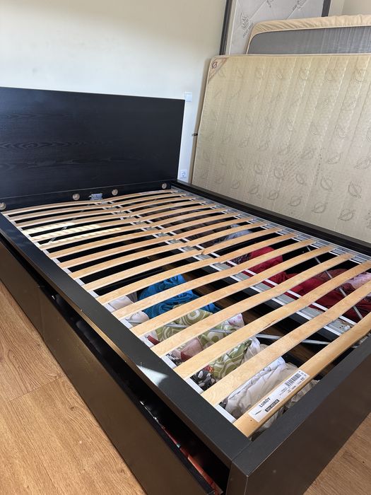 Cama de casal + comoda