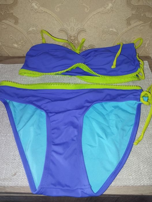 Роздільний купальник