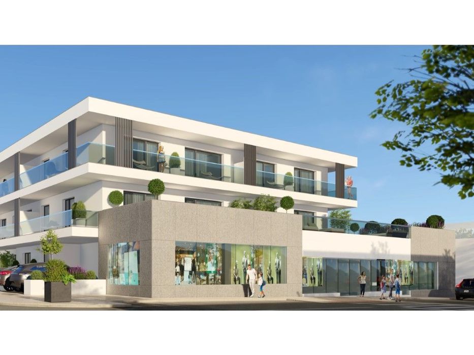 Espaço comercial junto a serviços