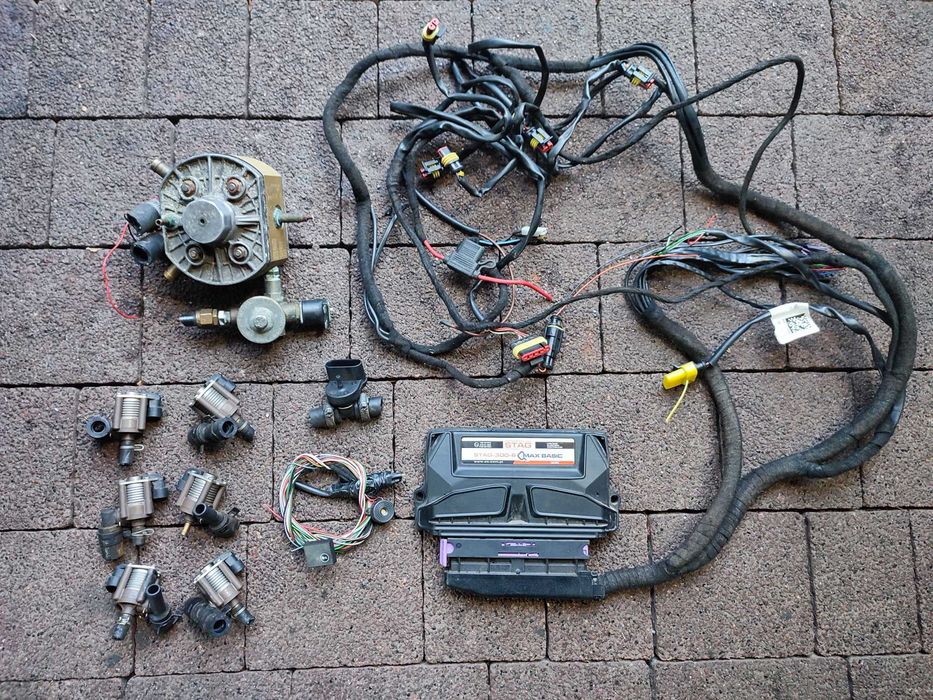 Instalacja LPG 6 Cylindrów STAG 300-6 QMAX BASIC KME RED-1 Gold AC W03