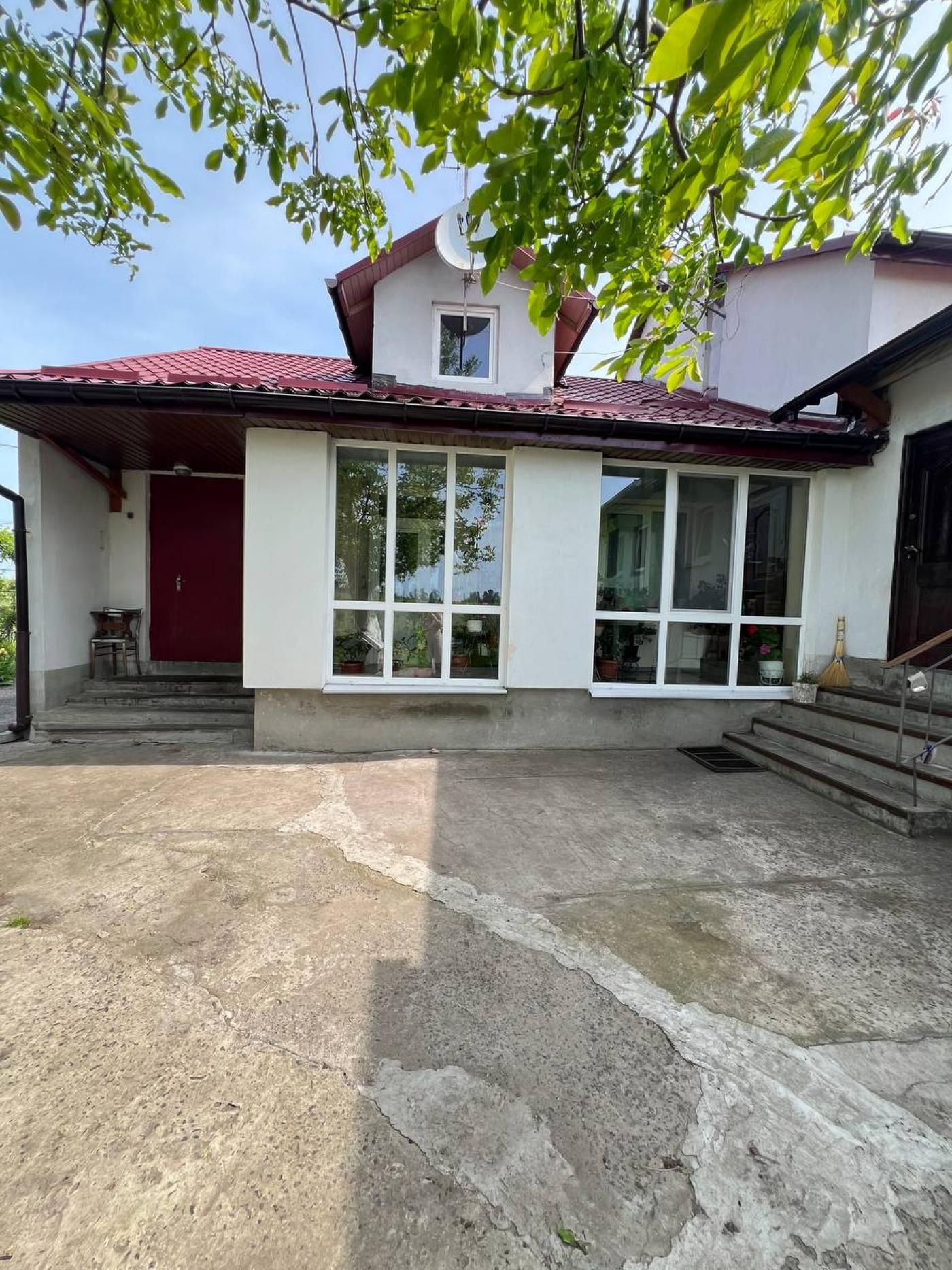 Будинок продаж . С.Тарасівка