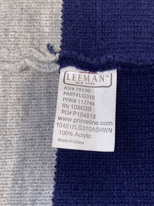 Чоловіча шапка в полоску без підкладки