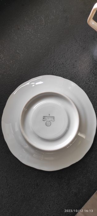Porcelana Wałbrzych filiżanka z podstawką