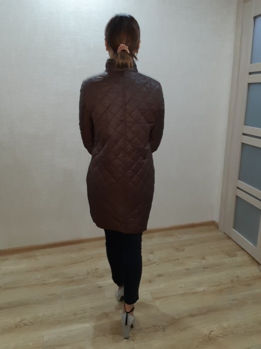 Стеганное женское пальто