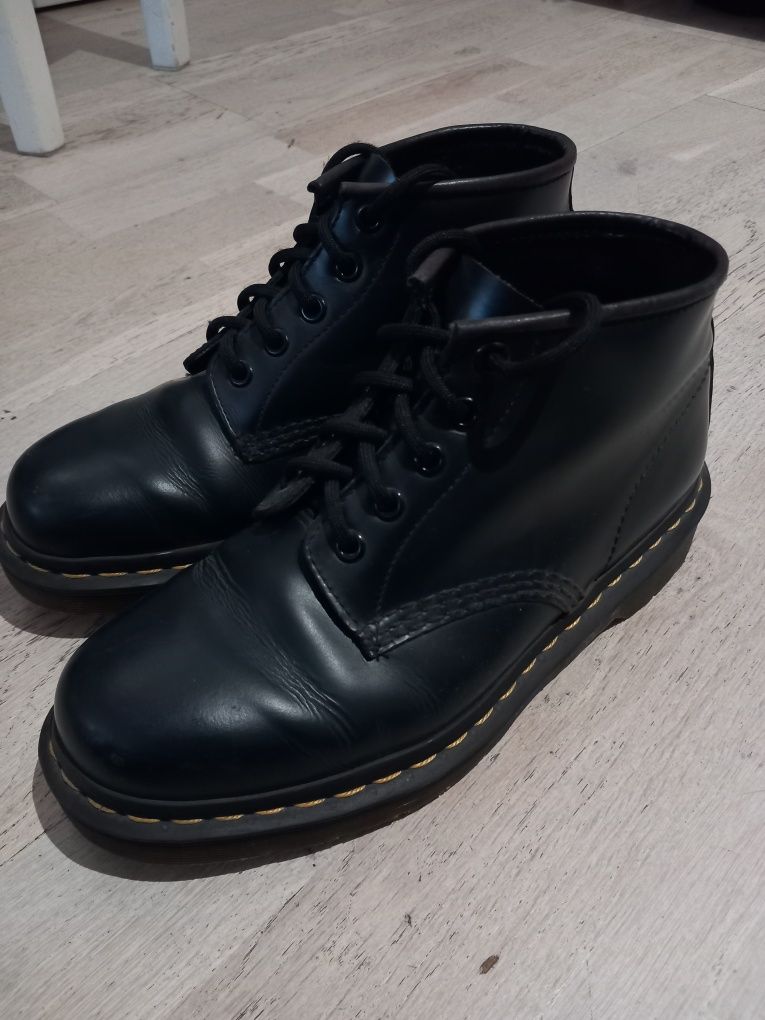 Martensy damskie