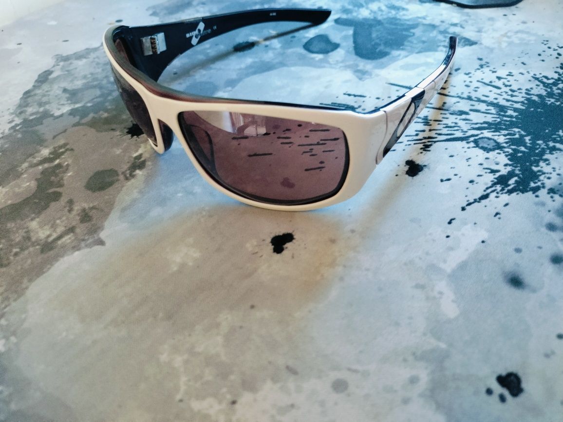 Oakley Sideways  white iridium lens