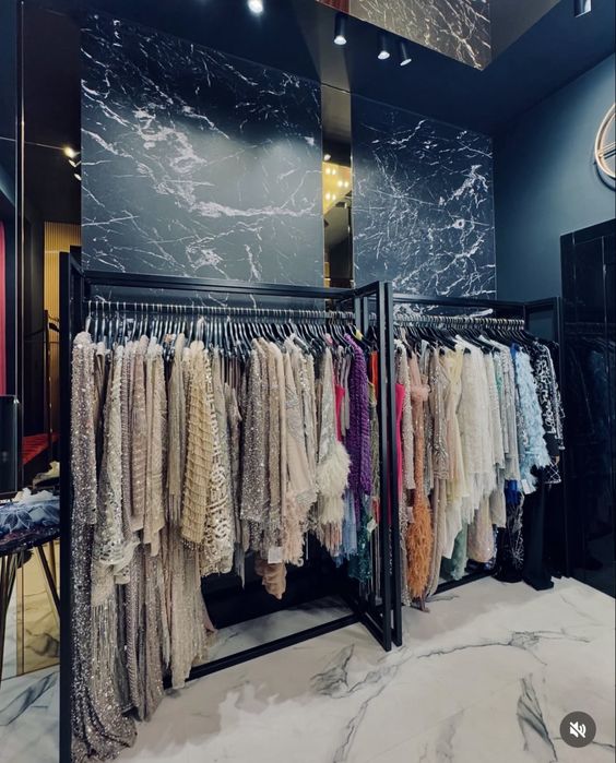 Sprzedam biznes wypożyczalnia kreaci imprezowych