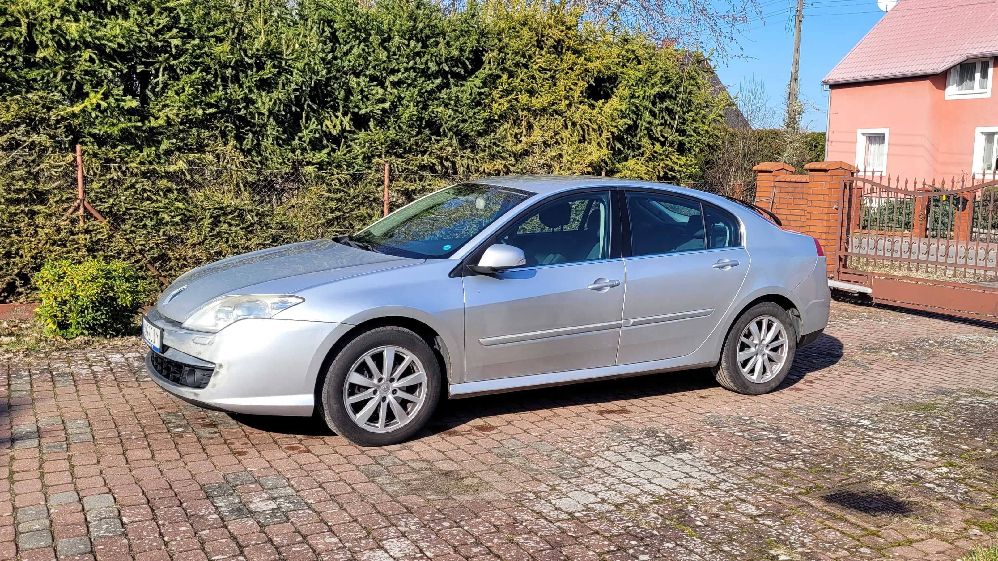 Renault Laguna 3     2.0T Benzyna + gaz 2009