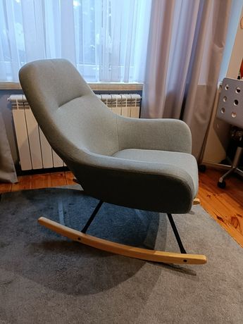 Fotel tapicerowany bujany