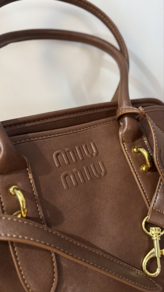 Mala Miu Miu castanha