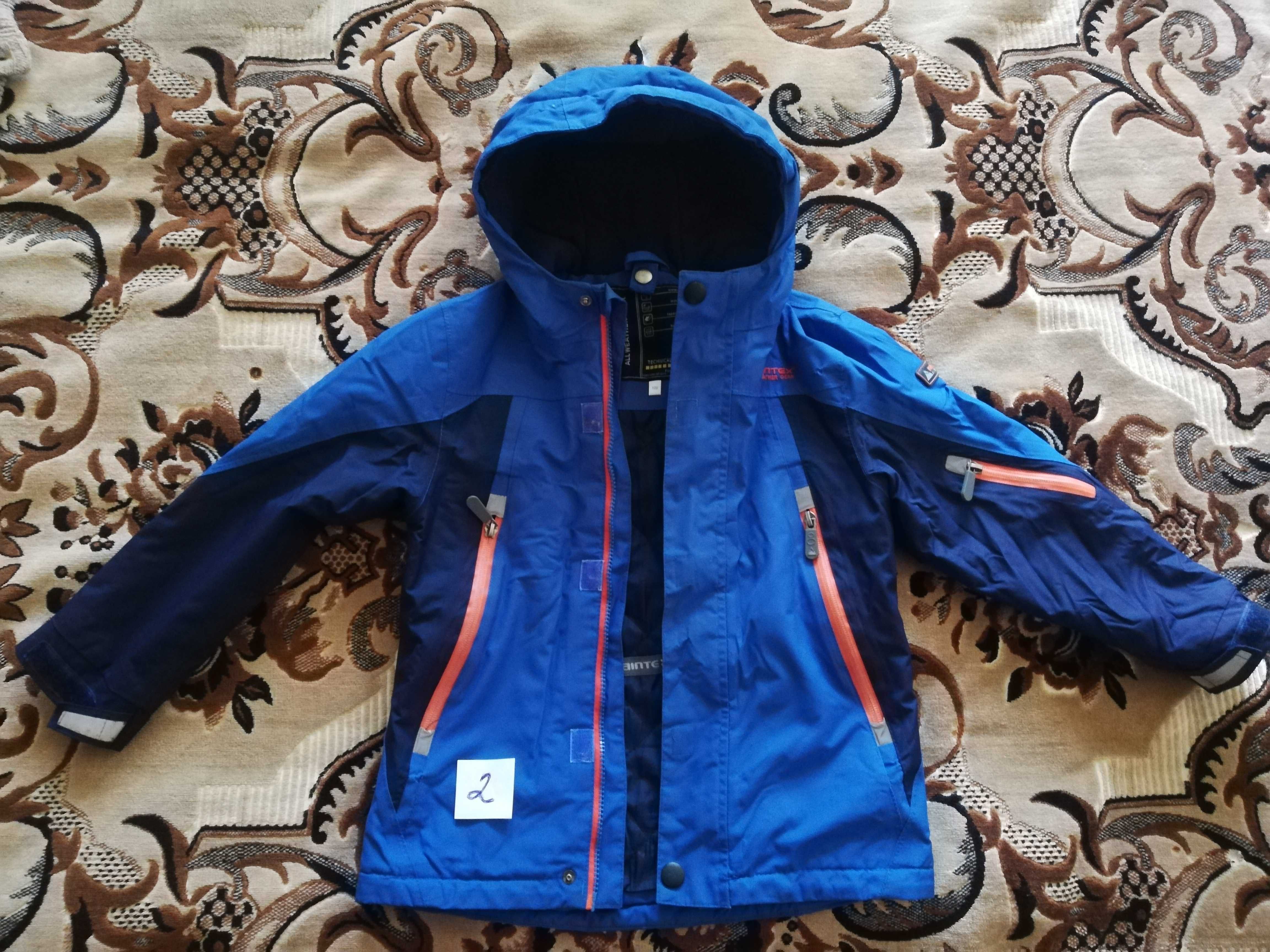 Курточка для мальчика 5-7 лет