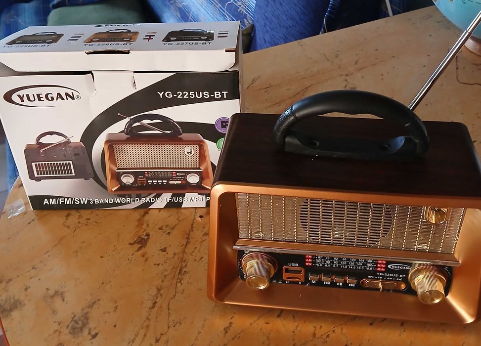 Radio przenośne solarne